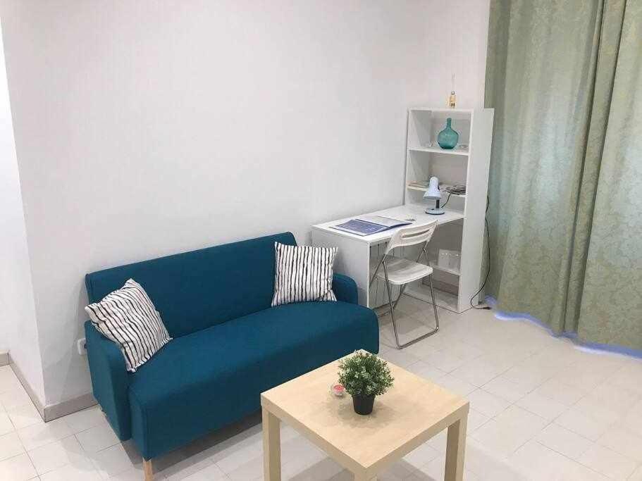 Un Genial Estudio En El Barrio Las Cortes Madrid Eksteriør bilde